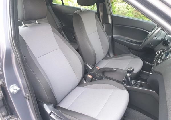Hyundai i20 cena 34900 przebieg: 88000, rok produkcji 2017 z Szamotuły małe 667